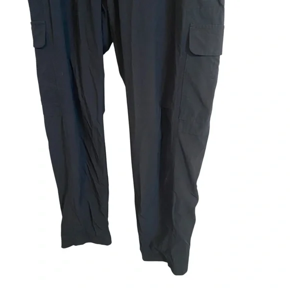 Athleta Black Cozy Athleisure High Rise Chelsea Cargo Lined Pant Size 12 - Picture 3 of 8